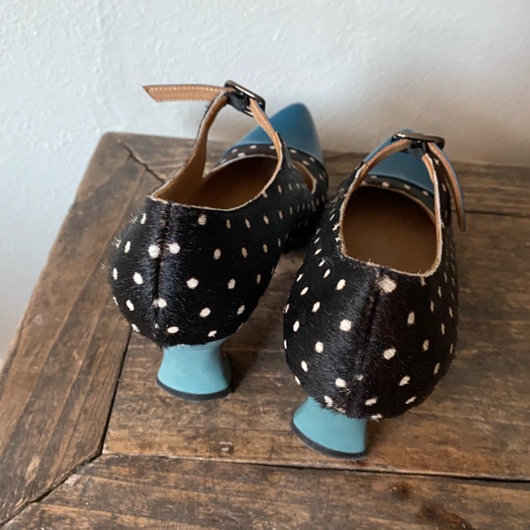 JOHN FLUEVOG Malala Pony Fur heels~size 8 1/2 - Picture 3 of 4